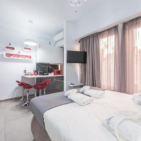 Iguana Gold Luxury Suites 1Min From Ermou Str Athen Eksteriør billede